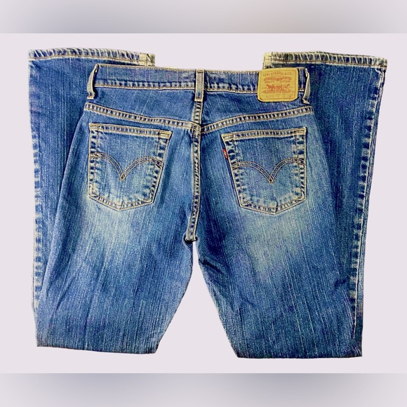 Women’s Levi’s 515 Jeans - Picture 2 of 4